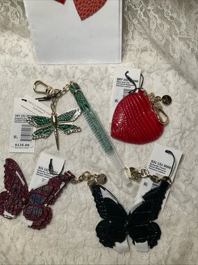 Parakeet DRAGONFLY TASSEL, HEART, 2 Butterflies - cross listed